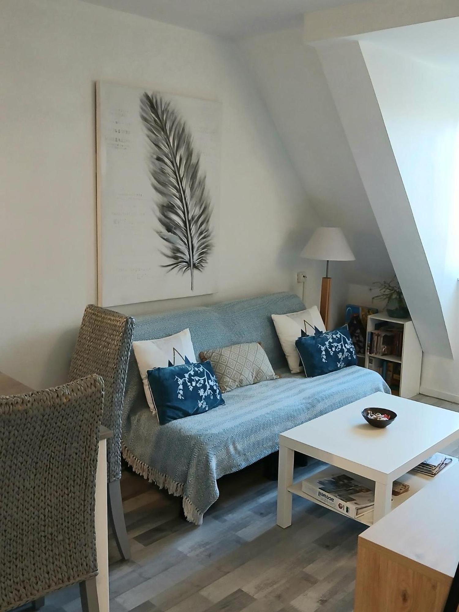 קאבורג Cosy Appartement Dans Une Villa Avec Piscine, Proche Du Centre Et De La Mer מראה חיצוני תמונה